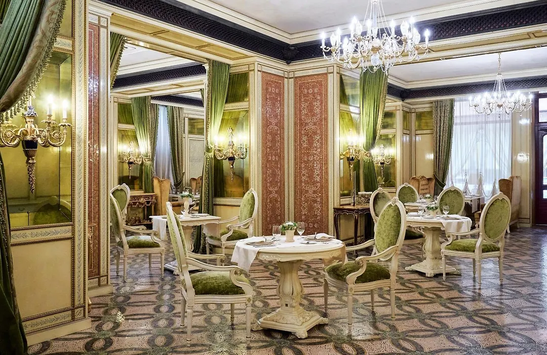 Hotel Bristol-1